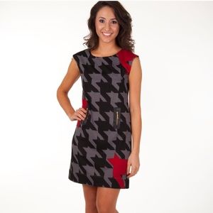 Houndstooth Pop Shift
